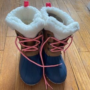 Gap Kids NWT - Girls Snow Boots - size 12/13